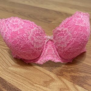34DD Victoria's Secret Pink Lace Push-Up Bra with Floral Embroidery